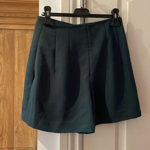 Club Monaco 2 zip up back shorts green